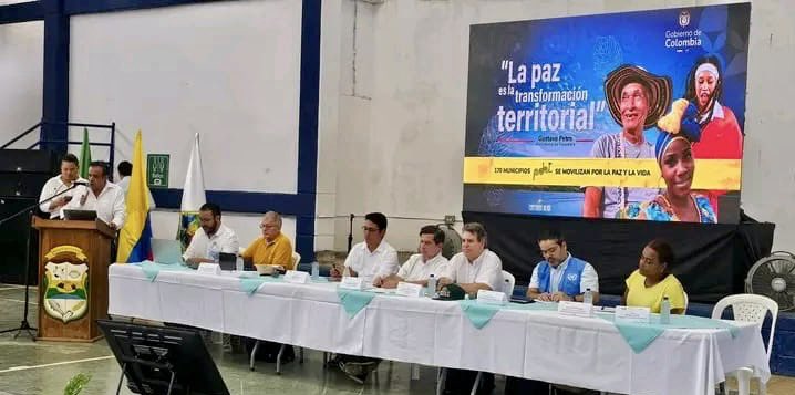 MisionONUCol's tweet photo. Junto a @MinInterior @RenovacionCo, autoridades y liderazgos comunitarios del Bajo Cauca, Norte y Nordeste Antioqueño participamos en espacio subregional de revisión y actualización de Planes para Transformación Regional #PATR en municipios PDET, en el marco del #AcuerdoDePaz. https://t.co/Avmsi1UCUn