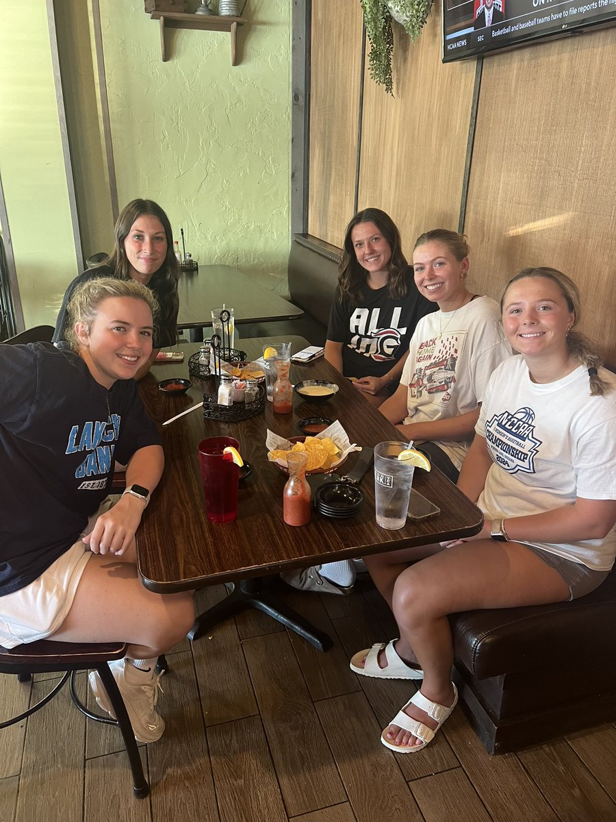 Grace Women’s Basketball tweet media