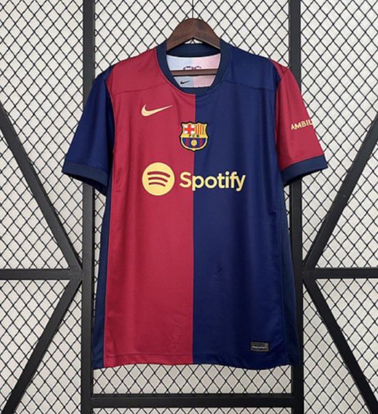 Barça Home 🇫🇷 (@actu_barcelona) on Twitter photo JEU CONCOURS MAILLOT 🎁
Barça Home avec <a href="/365jersey/">365Jersey | -25% avec le code "365X25"</a> fait gagner deux maillots : le domicile et l’extérieur du Barça de la saison prochaine ! 🤯
Pour participer :
1. Follow @Actu_barcelona & <a href="/365jersey/">365Jersey | -25% avec le code "365X25"</a>
2. RT ce tweet.
3. Mentionne un ami
Tirage dans 48h. 🤞💪 JEU CONCOURS MAILLOT 🎁
Barça Home avec <a href="/365jersey/">365Jersey | -25% avec le code "365X25"</a> fait gagner deux maillots : le domicile et l’extérieur du Barça de la saison prochaine ! 🤯
Pour participer :
1. Follow @Actu_barcelona & <a href="/365jersey/">365Jersey | -25% avec le code "365X25"</a>
2. RT ce tweet.
3. Mentionne un ami
Tirage dans 48h. 🤞💪
