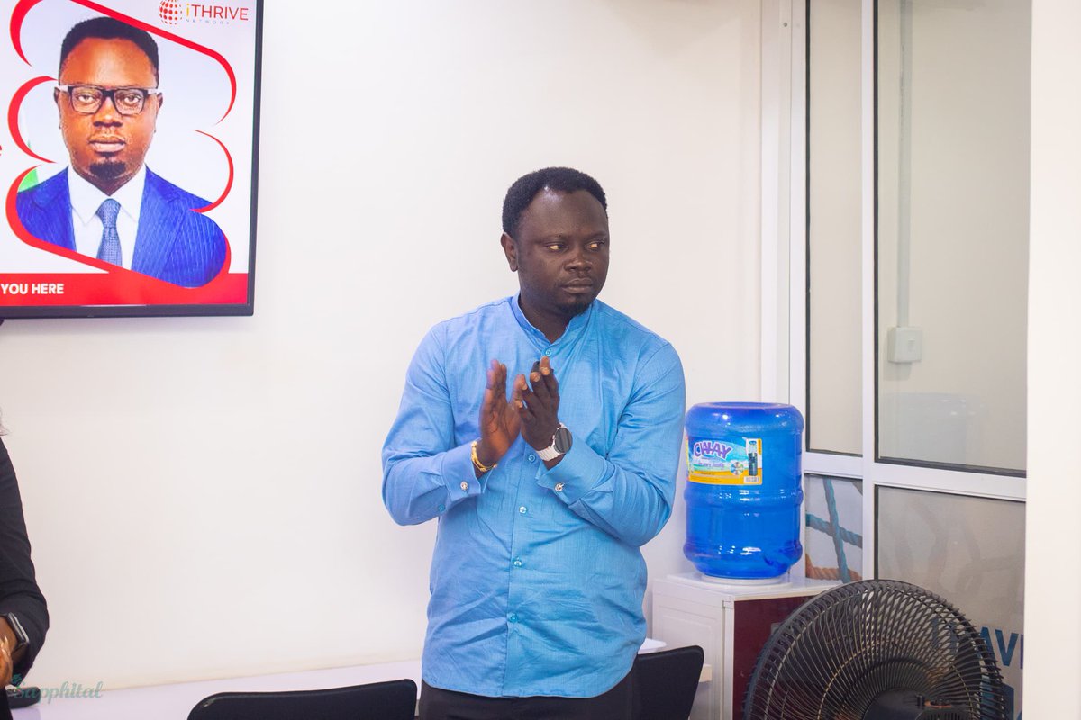 ayowisdom_'s tweet photo. Earlier today, I paid a visit to Ithrive Networks, a learning and co-working space in Kubwa, Abuja to interact and engage with the management of the facility on how to improve their existing structure to accommodate more young people. https://t.co/jhu9k6hBDq
