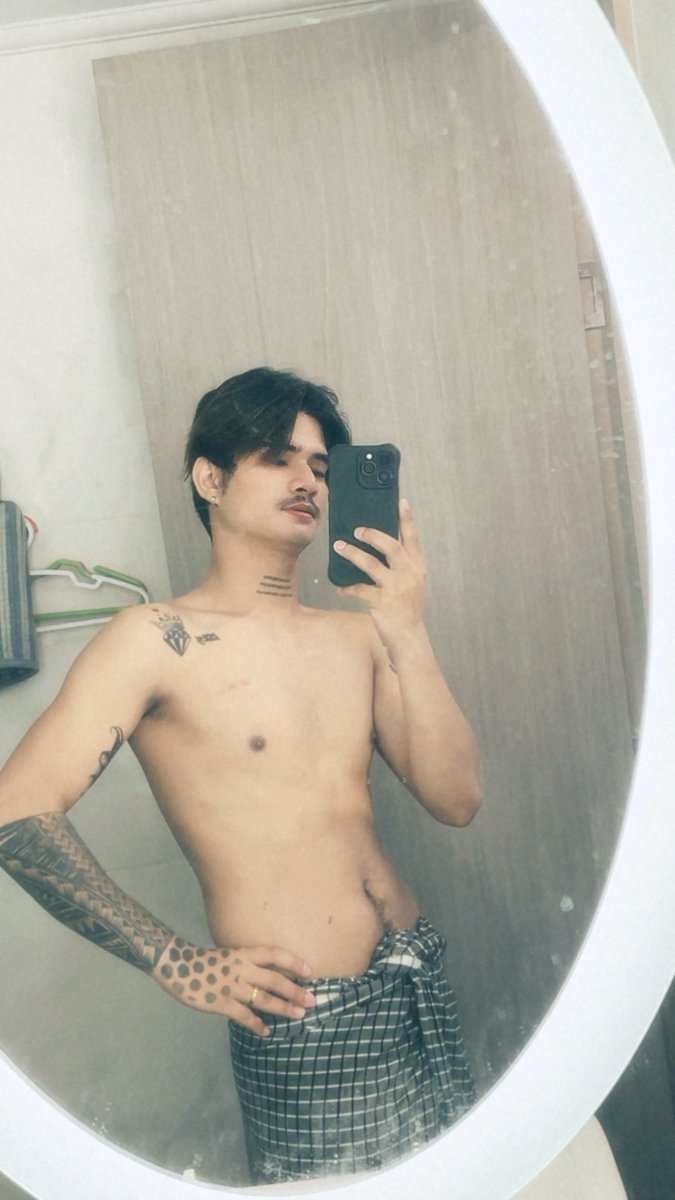 အိပ့်မရဘူး<a href="/JustinL34708875/">Justin Leo</a>