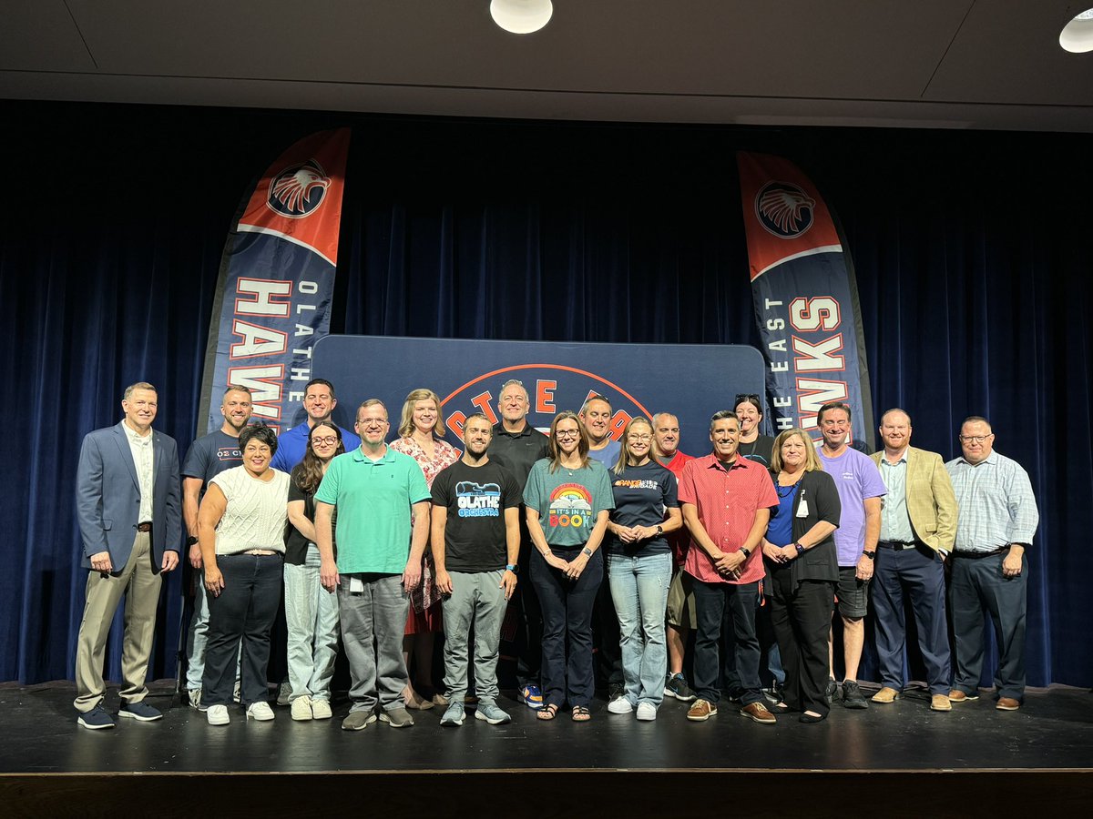 Olathe East was named the KSHSAA Performing Arts School of Excellence at a ceremony today!   Recognition of their great work in music, theatre and speech and debate.  Hawk Proud!!  <a href="/OEActivities/">Olathe East Activities</a> <a href="/KSHSAA/">KSHSAA</a> <a href="/olatheschools/">Olathe Public Schools</a>