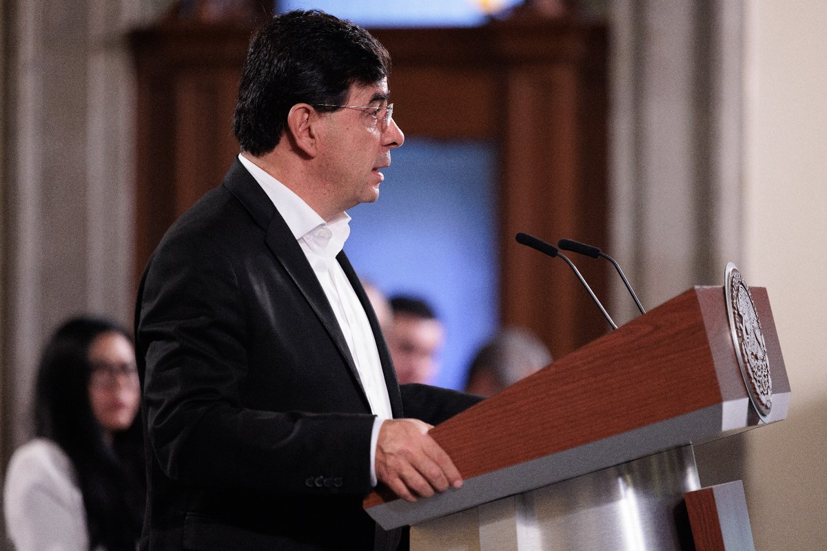 JesusRCuevas's tweet photo. "Todo proceso de cambio, toda revolución está antecedida por una transformación cultural, por un cambio de mentalidad y son los periodistas, los escritores... los que llevan la palabra y construyen u voluntad colectiva que lleva a los pueblos a tomar su destino en sus manos": JRC https://t.co/PNRTOOLSF9