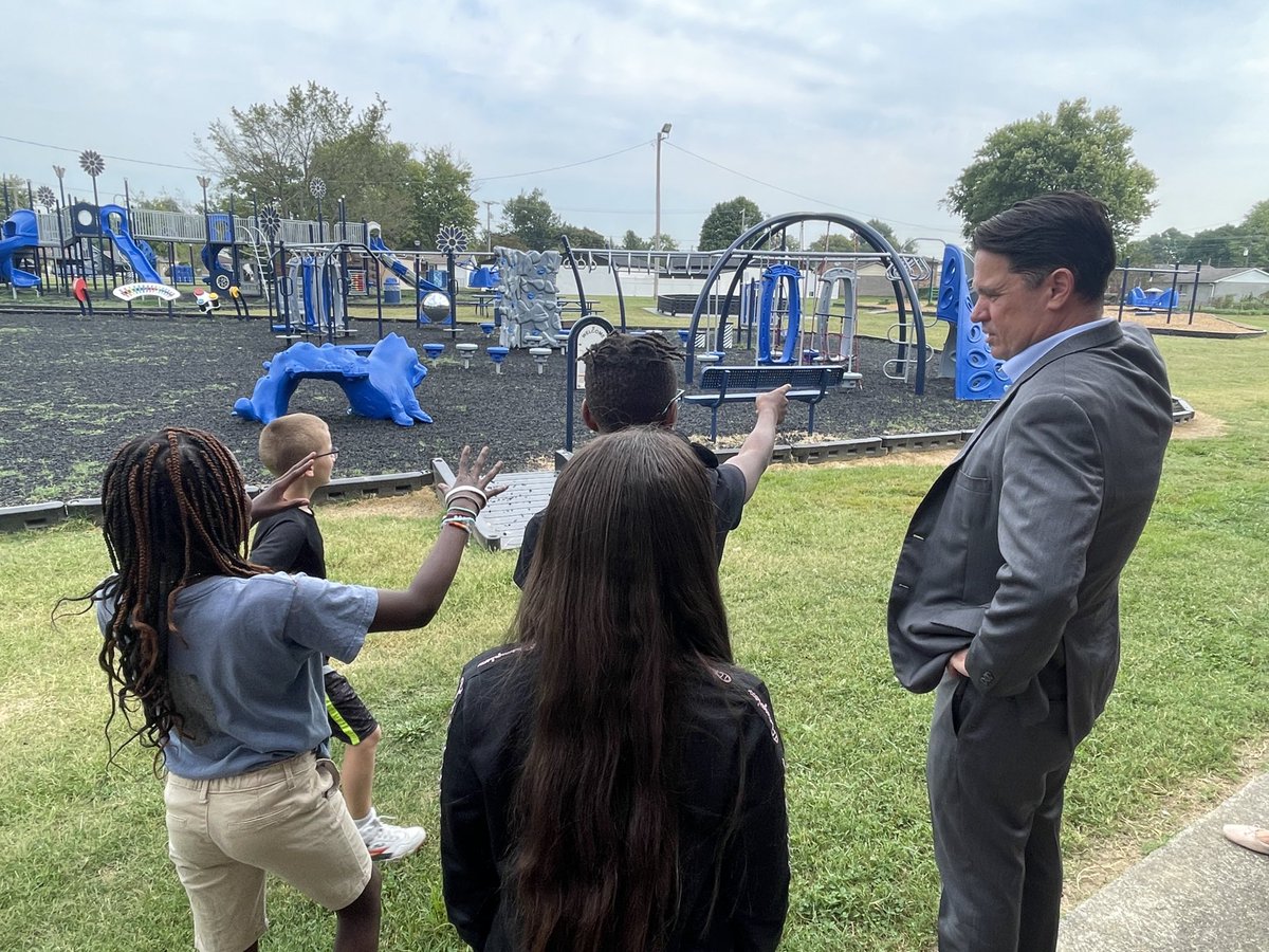 JCPSSuper's tweet photo. Visiting schools and kids is the best part of this job. Today, during class discussion about dogs at โฆ@BlueLickLionsโฉ, we got a good laugh out of a student who thought the full name of my dog Joe should be Joe Mama. ๐. Oh, and the new playground looks great! #RebuildBetter https://t.co/JaZYeFqHM9