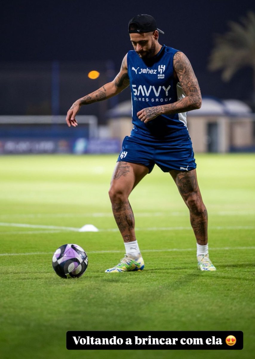 hilalstuff's tweet photo. 🚨🚨🚨🚨🚨🚨 عاجل — نيمار:

العودة للعب ⚽️

#خلصوا_صفقات_الهلال1 https://t.co/FtmzMdGuIv