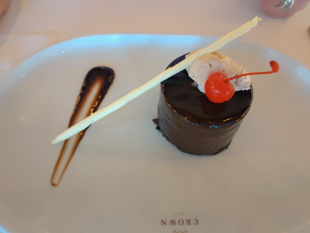 mjswhitebread's tweet photo. Selection of desserts https://t.co/UXr5pW4iBF