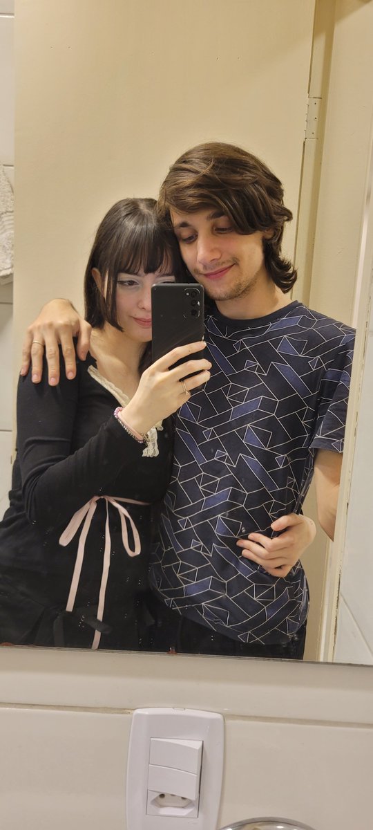 b•̵̝̝̪͎͎̩͎̱̭̥͙͎̰̝͒͆̐̓̌͆́̂̆͋̊̋͑̑͆͆̿_̴͚̲͙͖͖ & Bianco tweet media