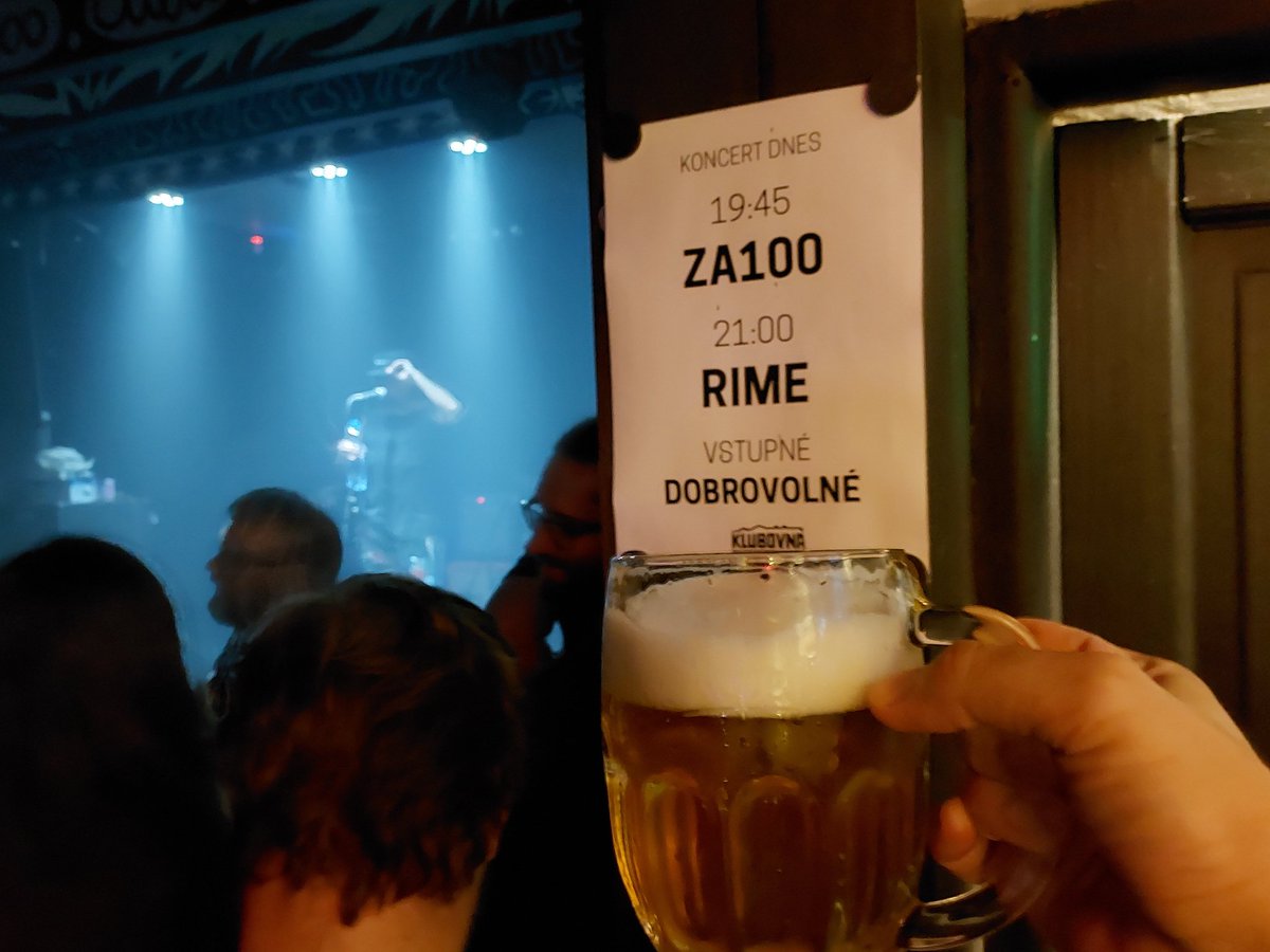 GregoritoCze's tweet photo. Pierwszy przystanek: Kulturní centrum Klubovna, ul. Gen. Piky, Praha 6. https://t.co/aQJaBIzG4O