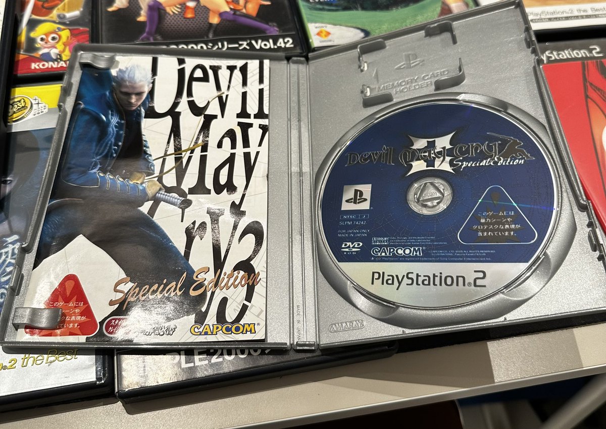 جميع اجزاء سلسلة devil may cry ps2
اللعبه الوحده ب ٩٩ ريال