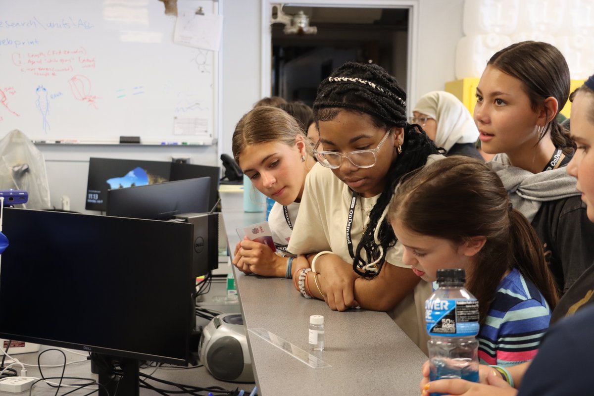 OSC_SummerSTEM's tweet photo. 🌊 This summer, middle schoolers across Ohio explored data and discovery at OSC’s Youth Watershed Summer Institute! Students collected and analyzed creek data, designed watersheds, and learned computer and analytical skills. Learn about their week:

https://t.co/ctZGkCnFC1 https://t.co/RT2ku5Yt3z