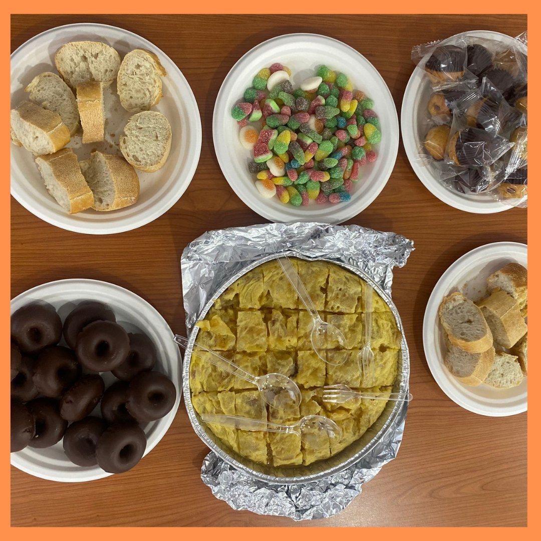 JobbeEtt's tweet photo. ¿Se celebran los cumpleaños en tu trabajo? En  #GrupoEvolus siempre es momento de ponerse las botas 😋 https://t.co/sA0lXv6To0