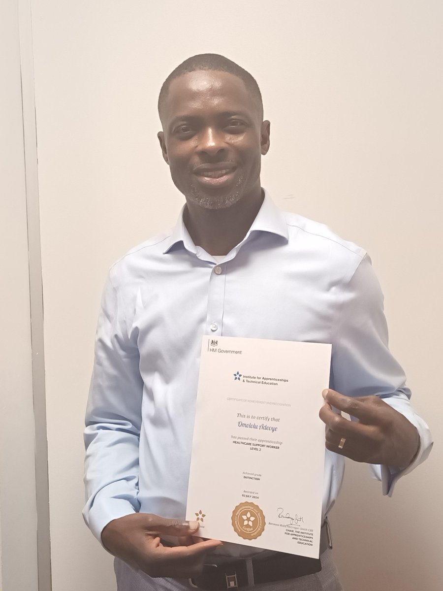 PennineCareNHS's tweet photo. Our trainee healthcare support worker apprentices are making great progress on the first step into a healthcare career.
Well done to Abieyuwa Imarhiagbe, Andrea McClean & Omololu Adeoye on receiving a distinction at the end of their training👏
#JoinUsBeYou #PennineCarePeople https://t.co/p0AUuvqa0A