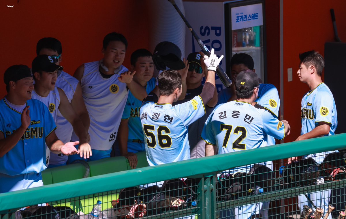 오랜만에 만나서 넘 반가웠는데
홈런까지 🧡🧡 
시즌 10호 추카해 

240830 vs 한화이글스
#상무피닉스 #박정현