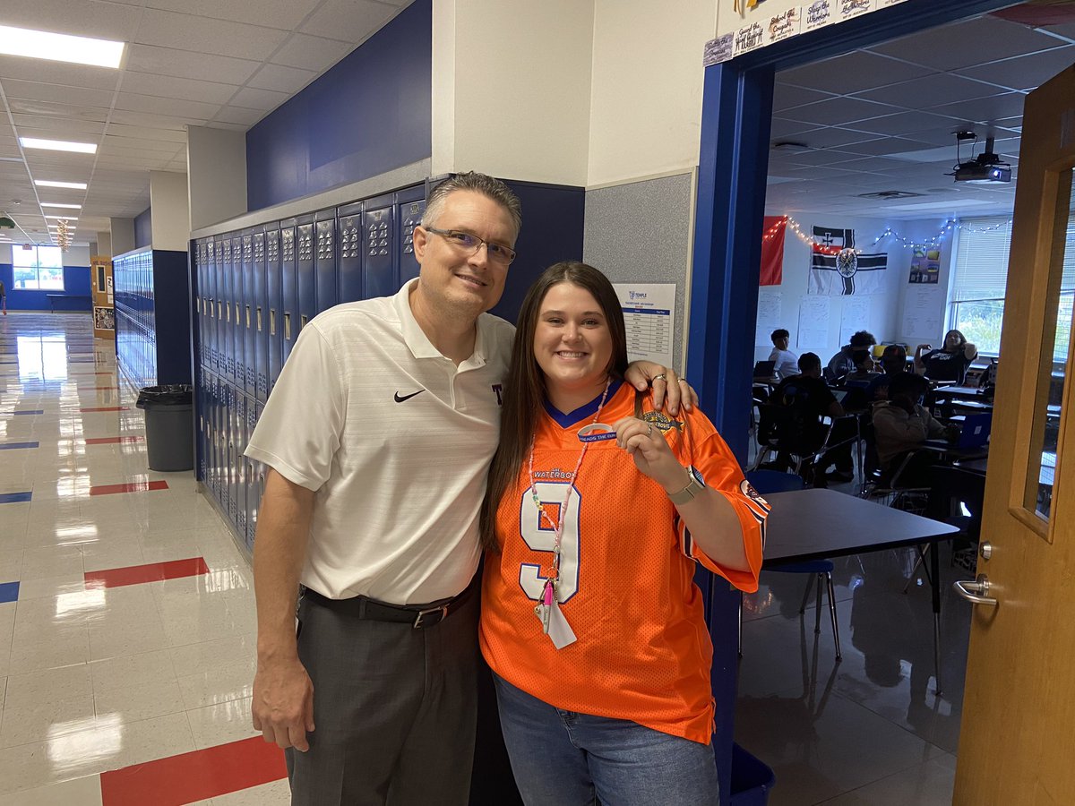 OttTempleISD's tweet photo. I actually gave this one a diploma. Shout out to Hannah, class of 2018, who’s back teaching with us. She received her “Spread the Empire” bracelet today! https://t.co/4ECedGE7Dy