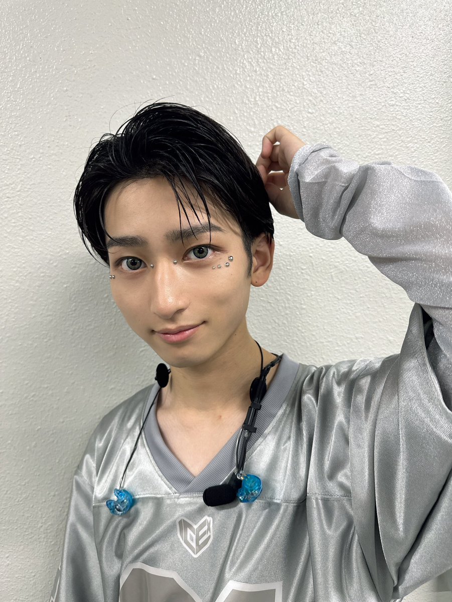 ICEx_official's tweet photo. ／ #ICEx 筒井俊旭（つついとしあき）
＼  幸せな時間をありがとう！！
みんなと一緒にありがとっしーできて超楽しかった！！
最高の夏になりました！
みんなの声しっかり届いてたよー！
次のライブは来年！！
またみんなでありがとっしーしようねー
🫳
 🫷

▼Instagram📷
https://t.co/SfbnOVq9We  ▼ICEx公式HP🧊 https://t.co/Oryxm49Vhf
 #TASTING 
#筒井俊旭 #COOLer
