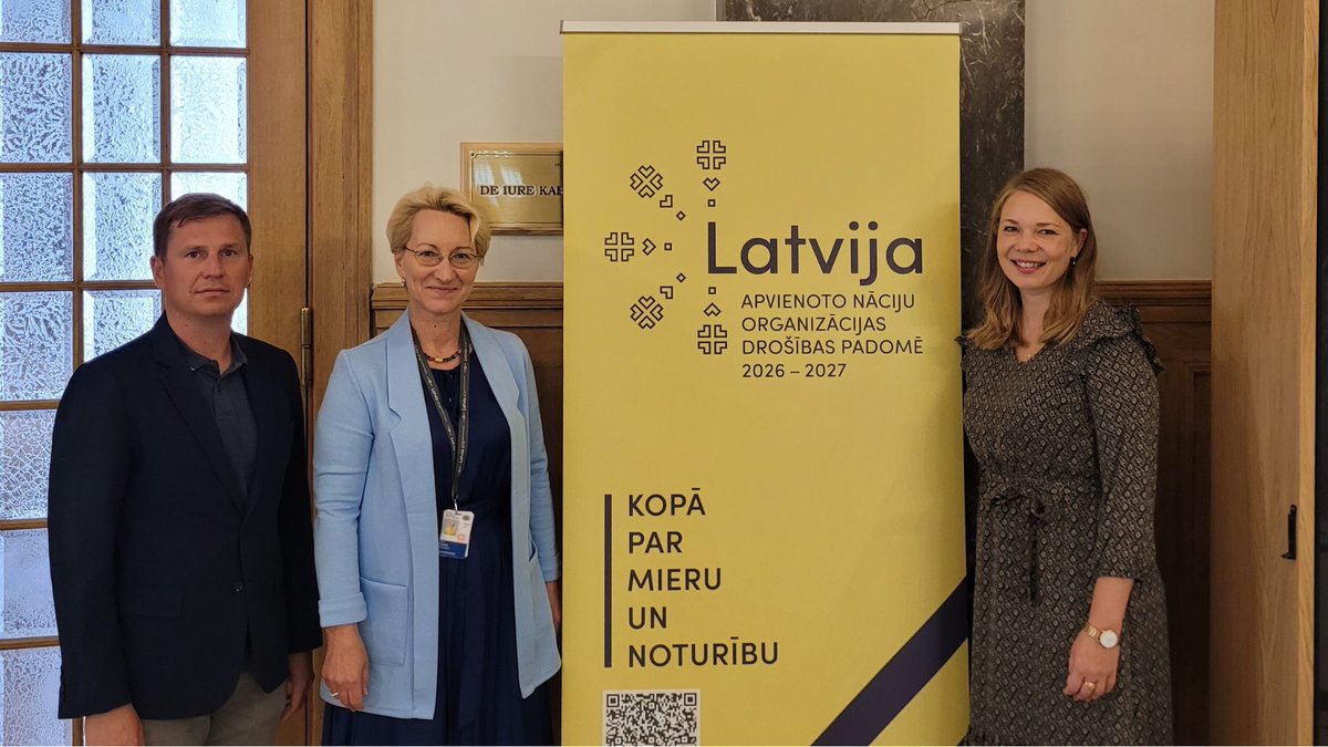 Ārlietu ministrijas parlamentārā sekretāre Dace Melbārde tiekas ar Latvijas Eksportētāju asociācijas (<a href="/JacketsRedThe/">TheRedJackets</a>) pārstāvjiem <a href="/LivaSturmane/">Līva Stūrmane</a> un Kasparu Rožkalnu, lai pārrunātu sadarbības stiprināšanu Latvijas 🇱🇻 eksporta un investīciju piesaistes veicināšanā.