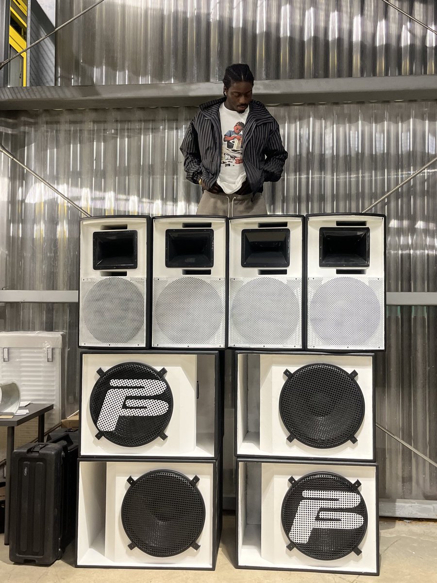 Notrimhero's tweet photo. THE FIRST PLAYPIEM SOUNDSYSTEM. https://t.co/BgApBFcnfy