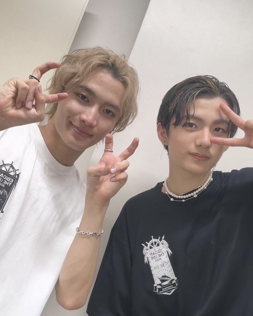 ylw0_'s tweet photo. 𝑩𝑰𝑮 𝑳𝑶𝑽𝑬______ https://t.co/POIaVK73RD