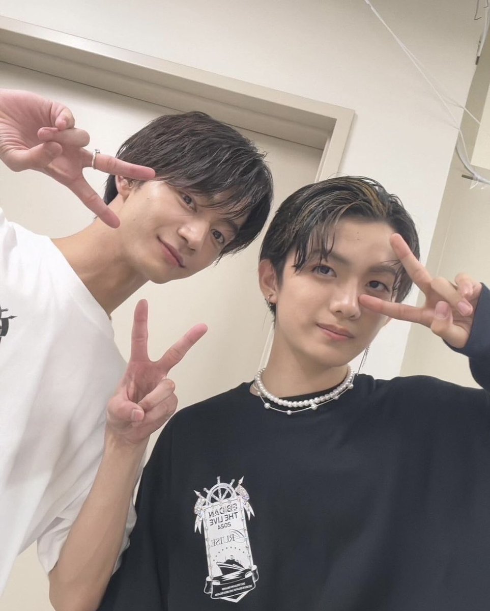 ylw0_'s tweet photo. 𝑩𝑰𝑮 𝑳𝑶𝑽𝑬______ https://t.co/POIaVK73RD