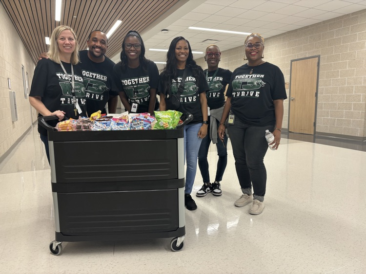 IowaColonyHS's tweet photo. Our counselors brought out the Sunshine Cart to provide a treat for our staff! https://t.co/j14RWBvMXT