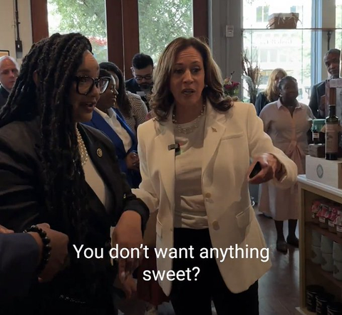 Betches_News's tweet photo. Representation is so important (a woman who loves a sweet treat) https://t.co/Dy04D7TfTy