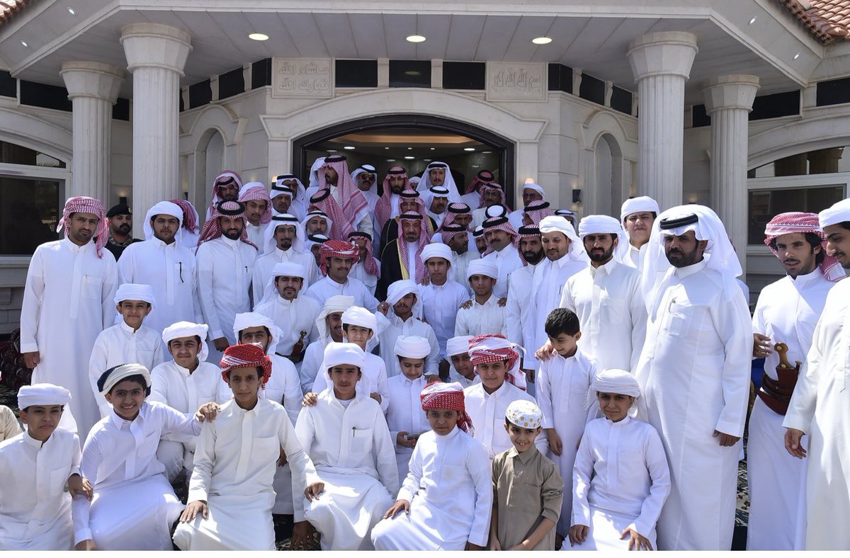 mch1433's tweet photo. تتقدم قبيلة ال منجم
بخالص الشكر والتقدير لصاحب السمو الأمير

جلوي بن عبدالعزيز بن مساعد آل سعود

أمير #منطقة_نجران حفظه الله ورعاه

وإلى أصحاب الفضيلة والسعادة. 

وإلى جميع المشائخ والأعيان والقبائل والأفراد 
وإلى كل من قدم لنا العزاء سواءً بالحضور
 أو الاتصال أو عن طريق وسائل التواصل الاجتماعي وغيرها. 

في وفاة فقيدنا
راشد بن محمد بن عفيشه ال منجم
رحمه الله تعالى وأسكنه فسيح جناته. 

نسأل الله للجميع خير الجزاء. 
وإنا لله وإنا إليه راجعون.
@emara_najran