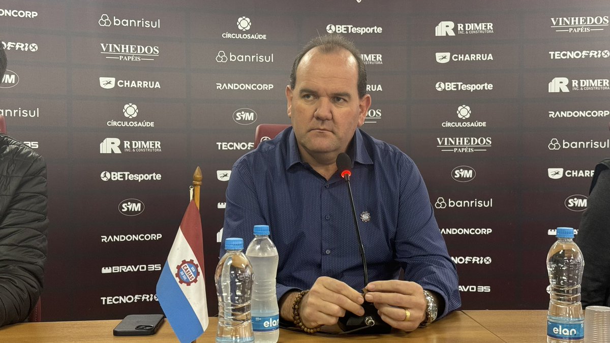 🇳🇱 Caxias | Fim de uma era: Paulo César Santos anuncia que deixa o cargo de vice de futebol. Dirigente pretende seguir ajudando o clube como conselheiro. <a href="/_pioneiro/">Pioneiro</a> <a href="/GauchaSerra/">Gaúcha Serra</a>