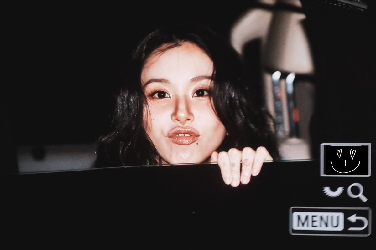 chaeypics's tweet photo. she's so cute 🥹 https://t.co/O4fVo00v3g