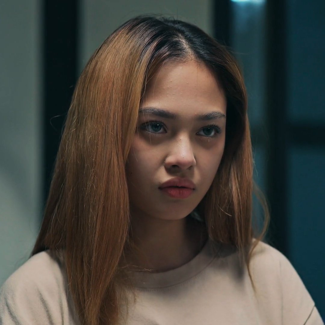 viah_hh's tweet photo. She's been deceived, and in jail. but gosh she's still pretty. btw, she's Monica Garcia Castrodes/Daisy Laygo a.k.a Nikki Romero.

–her eyes speaks, sadness, loneliness, anger.. and revenge(?) Thank you for your wonderful acting skills and passion, #AcBonifacio. 

#HighStreet https://t.co/jJ73xMSPYF