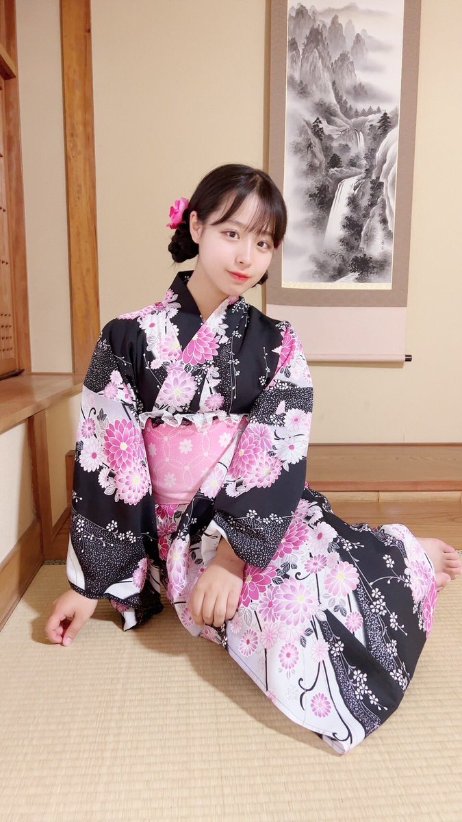 今年まだ3着しか浴衣着てないー！ 何色が似合うかな❤️ #Mihiro #浴衣