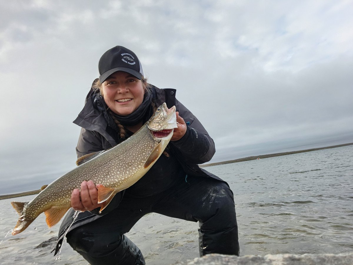 A wonderful jam-packed week in Iqaluktuuttiaq finishing up our work on the impacts of multi-stressors in Northern fishes! Koana to our Northern partners and friends who make it all possible - until next time! 

<a href="/POLARCanada/">PolarKnowledgeCanada</a> <a href="/ECCCSciTech/">ECCC SciTech</a> <a href="/IceCicl/">Canadian Ice Core Lab (CICL)</a>