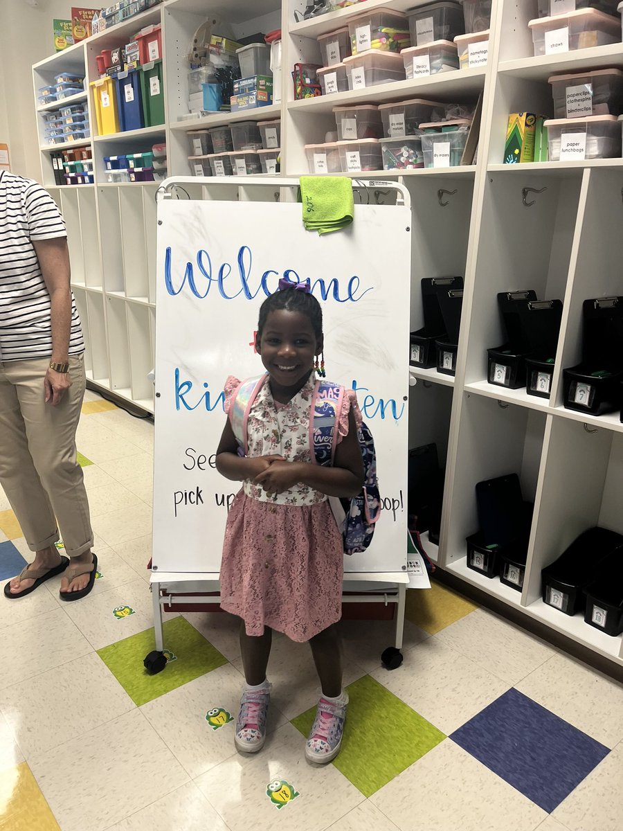 Admin_Andre (@adminsmith) on Twitter photo Take care of her <a href="/ScottsRidgeES/">Scotts Ridge ES</a> 🙏🏾first day of kindergarten Take care of her <a href="/ScottsRidgeES/">Scotts Ridge ES</a> 🙏🏾first day of kindergarten
