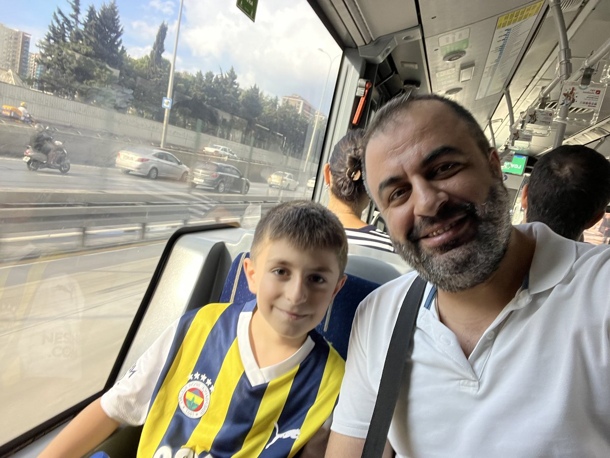 Büyük yolculuk başladı💛💙

İLK MAÇ İLK HEYECAN 

#FBvALY #ülkerstadyumu <a href="/Fenerbahce/">Fenerbahçe SK</a>