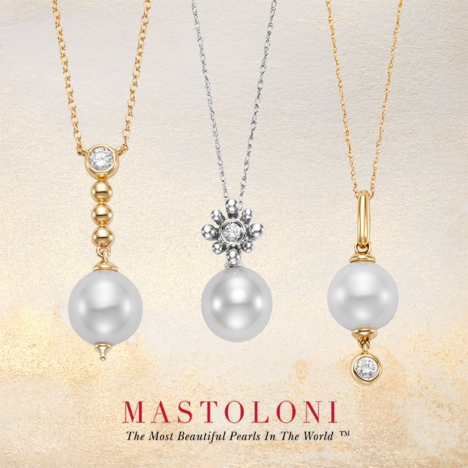 MastoloniPearls's tweet photo. White freshwater pearls in three stunning pendants — gracefulness and versatility for your store's collection. A must-have for any jewelry lineup. 💫
Contact your sales rep or our New York office to place an order. SKU’s: G23022P, G21032PW, G23009P
#MastoloniPearls #B2BJewelry https://t.co/6YVpll3gPi
