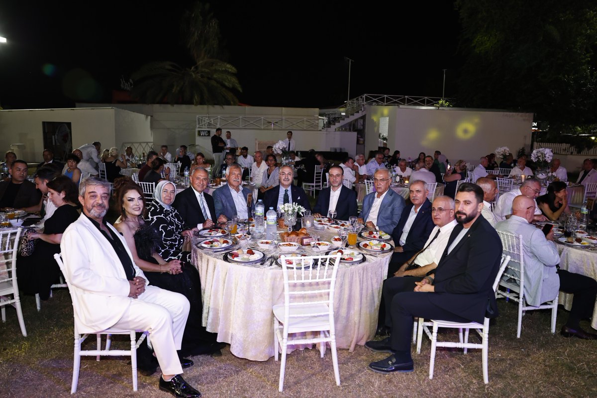 İl Başkanımız Yusuf Kanlı, Çukurova Gazeteciler Cemiyeti Başkan Yardımcısı Dilek Akın’ın Kızı Mine Akın'ın Doğukan Çevik ile hayatını birleştirdiği nikah törenine Valimiz Yavuz Selim Köşger ve kent protokolü ile birlikte katıldı. 

Akın ve Çevik Ailelerini tebrik ediyor, genç