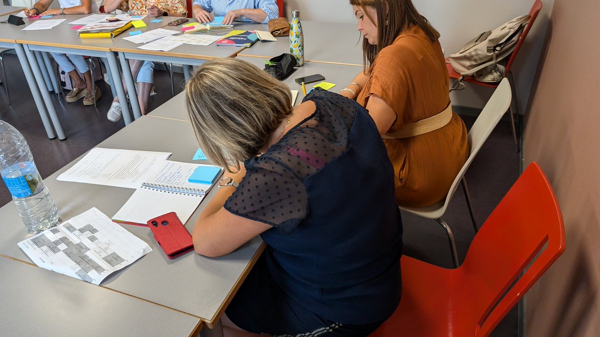 Reprise des ateliers de l'OTA lab en ce jour de pré rentrée pour accompagner les équipes du lycée Savary Ferry et trouver collectivement des réponses au défi de la fracture numérique ! Merci à eux pour leur accueil et leur participation ! - avec <a href="/PerrineTaine/">perrine taine</a> et <a href="/RomualdDelattre/">Romuald Delattre</a>