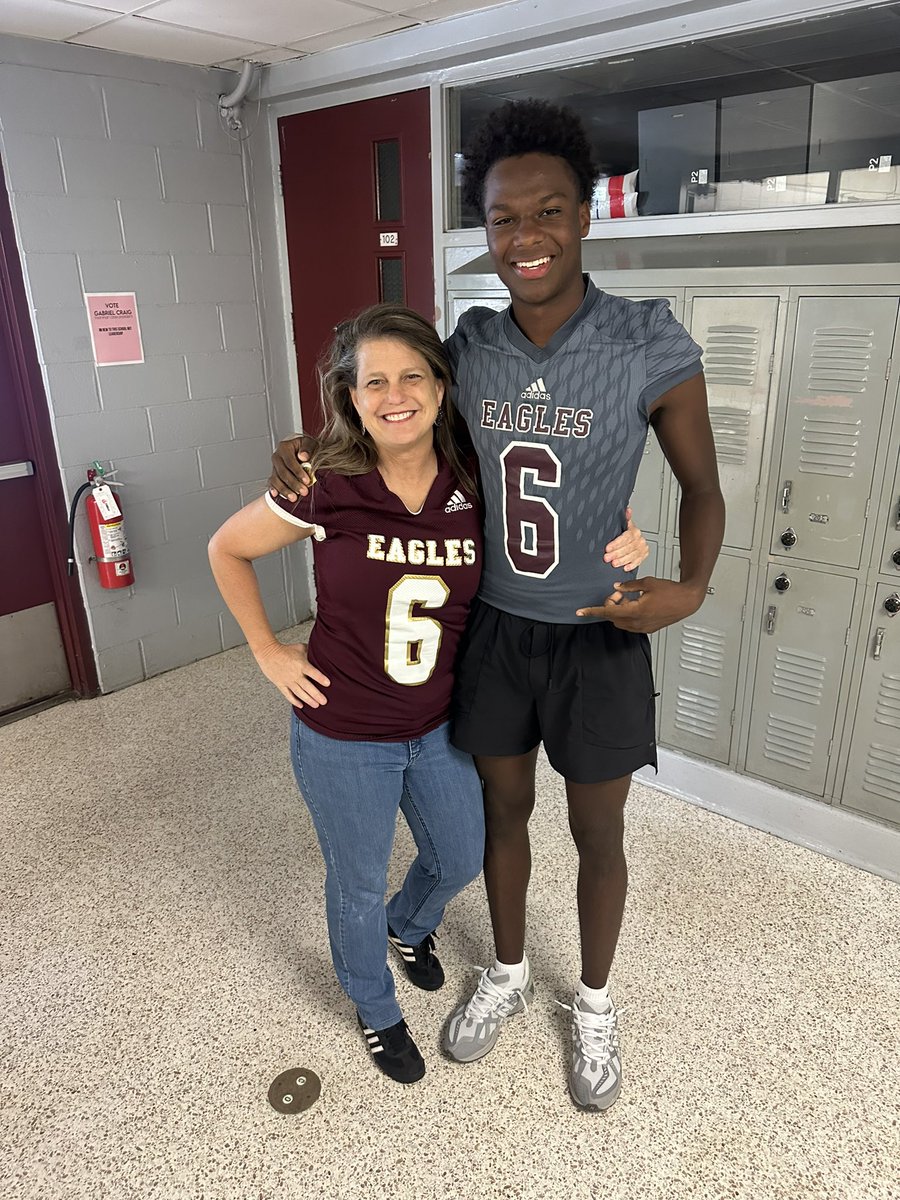 Today is jersey day at school and I wouldn’t rather anyone wear #6 other than Ms. Fernandez. She has truly helped me in more ways than I can even imagine thank you Ms Fernandez🦅 #goeagles