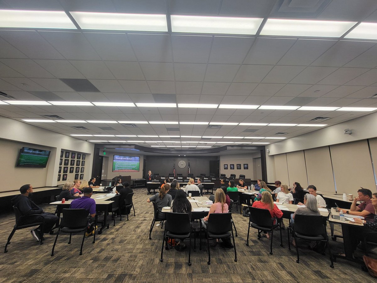 These parent group officers are spending their Friday morning to learn the ins and outs of bylaws. Humble ISD is in good hands with these great leaders!