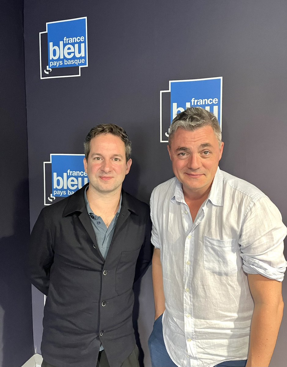 Le 7/9 de #FranceMusique était dans les studios de @Bleu_Basque ce matin avec <a href="/ChamayouB/">Bertrand Chamayou</a> au micro de <a href="/jburbain/">Jean-Baptiste Urbain</a> !

Grand merci à nos amis de Bayonne pour leur bel accueil ! <a href="/TDarguy/">Ttotte Darguy</a> 

À suivre lundi &amp; mercredi soir sur #FMU 2 concerts du @FestivalRavel ☀️

radiofrance.fr/francemusique/…