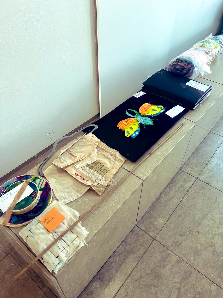 MissPPearson's tweet photo. Entries dropped off to @ArtSwansea for the βSwanseaβs Got Textile Talentβ competition π was also great to see how our @PrincesTrust sunflowers have grown over the summer βοΈπ Used Jason for height reference π @MaestegSchool #Textiles #PrincesTrust https://t.co/kQQycZEJ3D