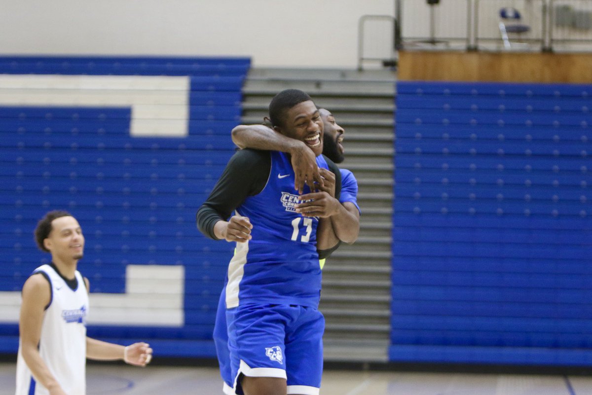 CCSU_MBB's tweet photo. Let's take a moment and wish Jaelen McGlone a Happy Birthday! 🎉

Hope you enjoy your day!

#GoBlueDevils @iamjaelen https://t.co/XKlTQSfaUr