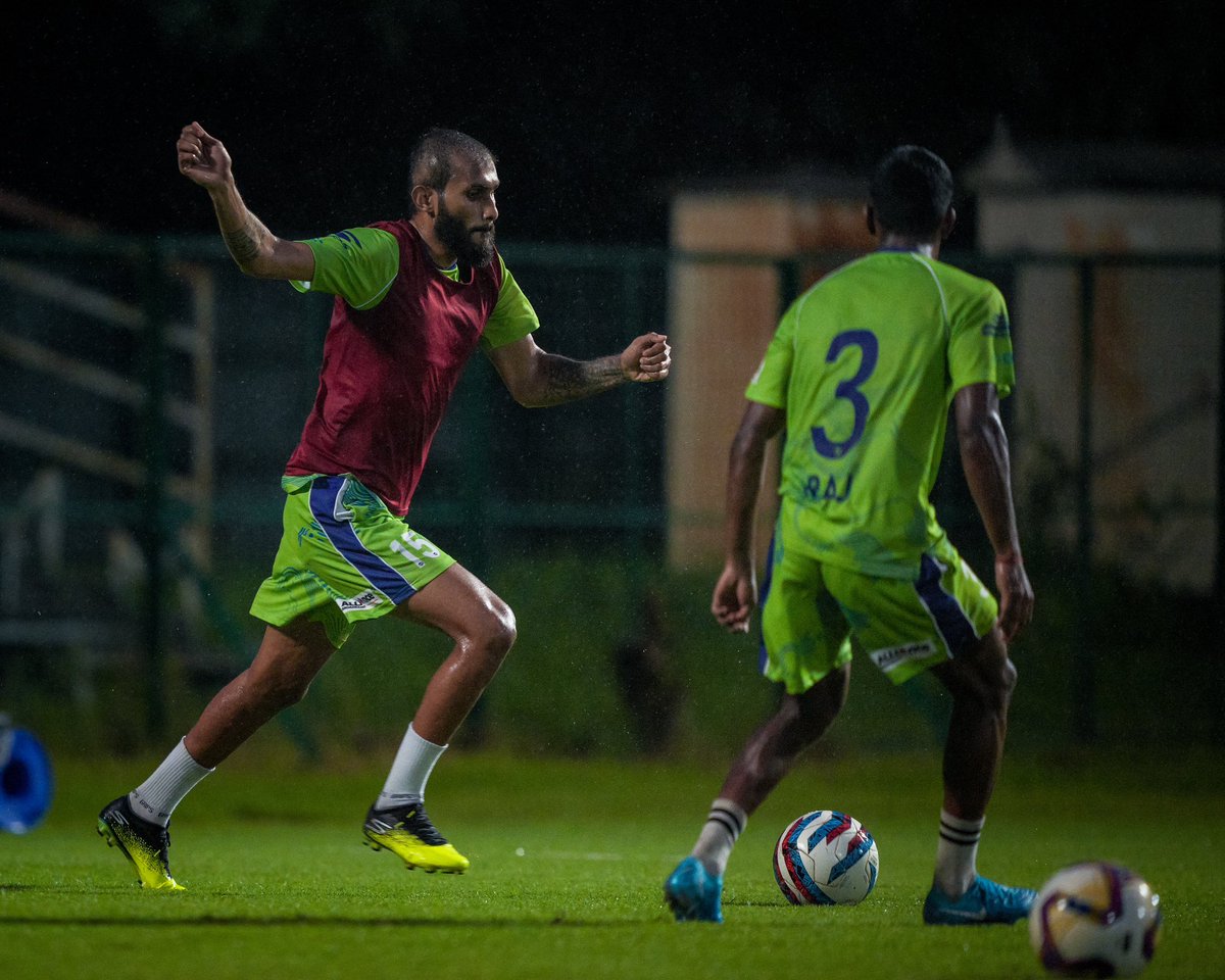 mohunbagansg's tweet photo. One last push before the final 💪

#MBSG #JoyMohunBagan #আমরাসবুজমেরুন https://t.co/TkW7WVLa8n