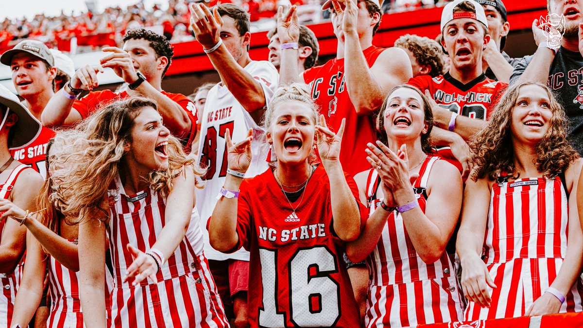 PackAthletics's tweet image. The only colors that matter today are Red &amp;amp; White! ❤️🤍

#GoPack | #CollegeColorsDay