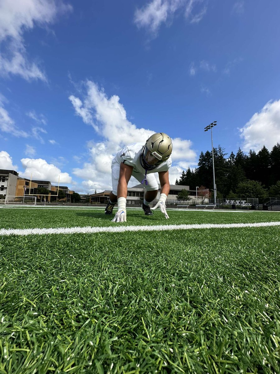 jshildebrandt25's tweet photo. wake up weight… 250 playing weight… senior year loading… 🟪🟨

#EagleFamily

71

@CoachJoshuazb 
@PrepRedzoneWA 
@Reese_Thomas11 https://t.co/BLbEhoSMkk