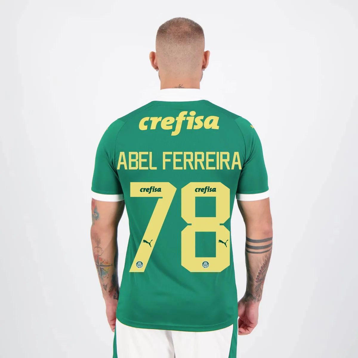 LowkeyCozy's tweet photo. This is the jersey of the rival team palmeiras and what green bay is wearing. Chess not checkers… https://t.co/PGwuhCGNqO