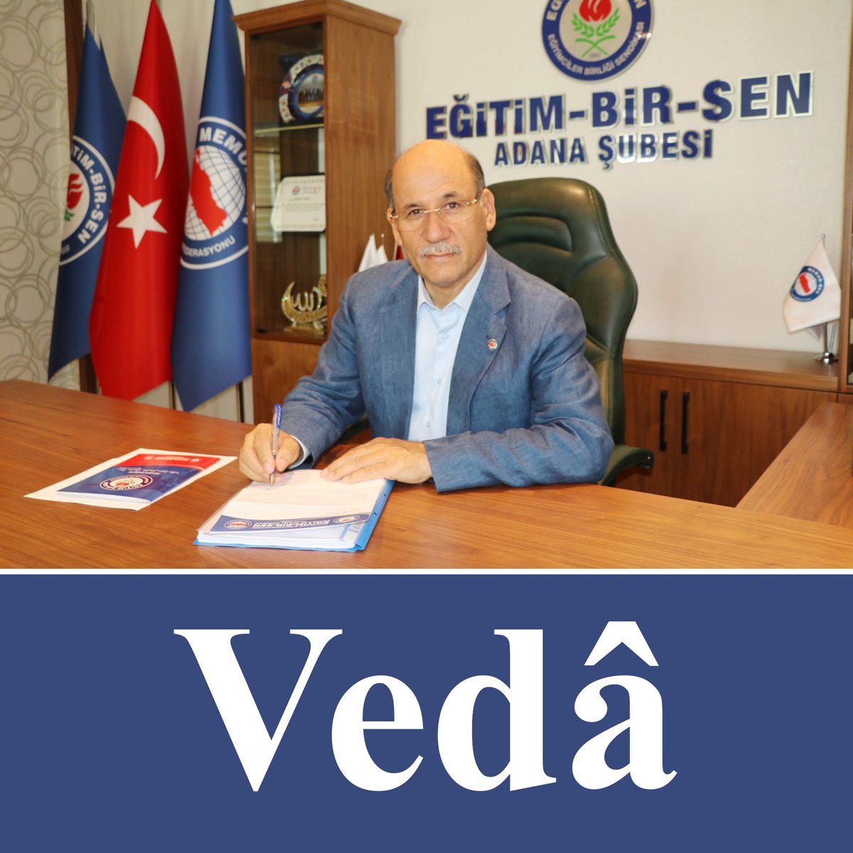 mehmetsezer01's tweet photo. Vedâ

Üzerinde emeğim ve hakkım olan tüm yol arkadaşlarıma haklarımı helâl eder, üzerimde hakları olanların da haklarını helâl etmesini dilerim. Allah, bizleri son nefesine kadar hayırda yarışan zümrelerden eylesin. Âmin.
22 yıldır ferdi olduğum sevgili Eğitim-Bir-Sen aileme vedâ ederken, kalın sağlıcakla diyorum.