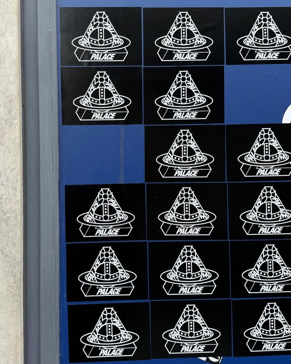 PALACE SKATEBOARDS × Vivienne Westwood コラボコレクションが近日