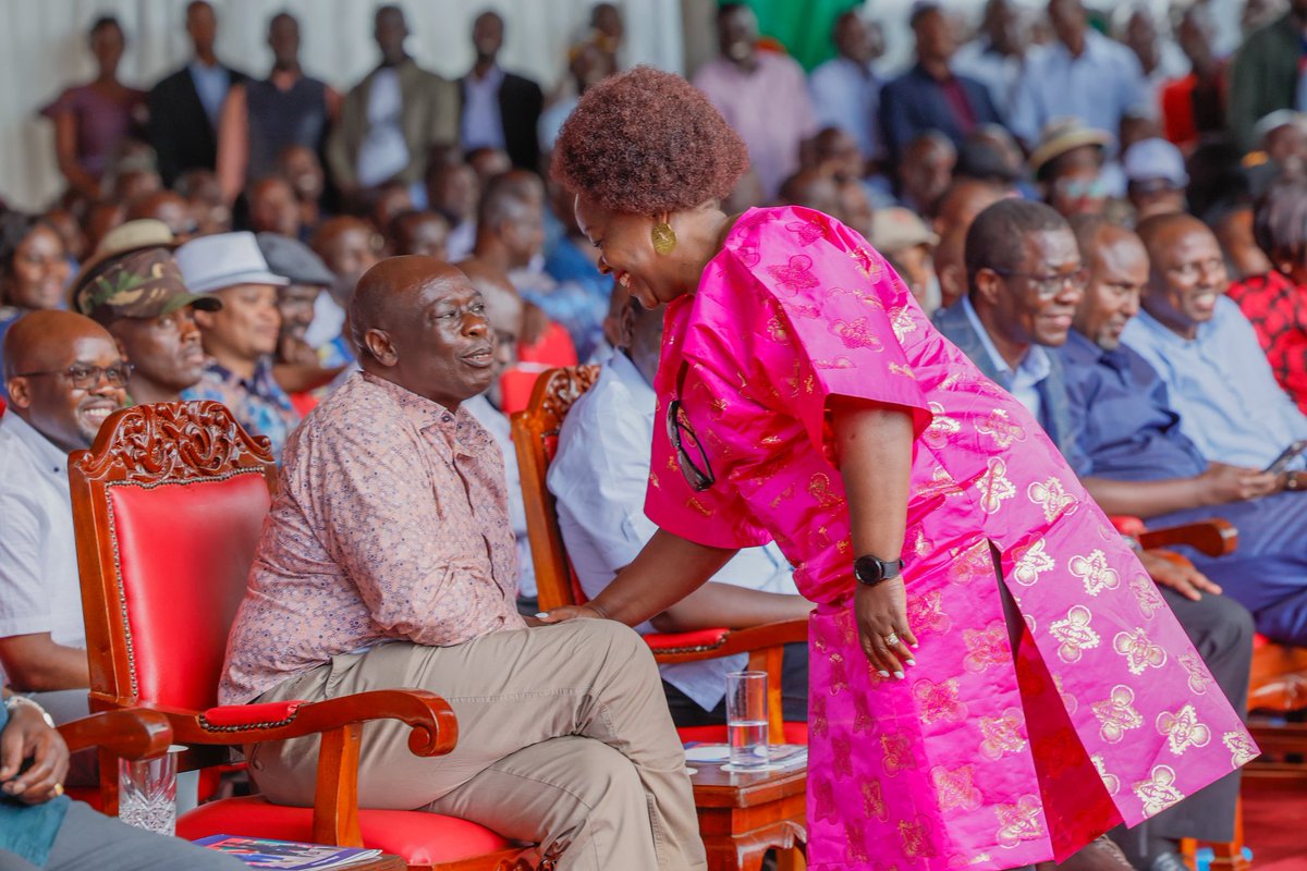 rigathi's tweet photo. It was a great pleasure to join our President @WilliamsRuto, Prime Cabinet Secretary @MusaliaMudavadi, other leaders and the good people of Ugunja, at Sindidi Comprehensive School grounds, Siaya County, for a thanksgiving ceremony for Hon. Wandayi. https://t.co/qYYmcHTXXh
