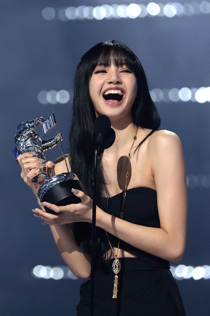 vmas's tweet photo. When we discovered you’ve been #VMA voting EVERY DAY 🤭  

Don’t forget to cast your votes at https://t.co/jpKQNi80FS!!! 🎥🌟  

Drop a 🤩 if you voted for your favorite artists today! https://t.co/MQUZL8JBJv