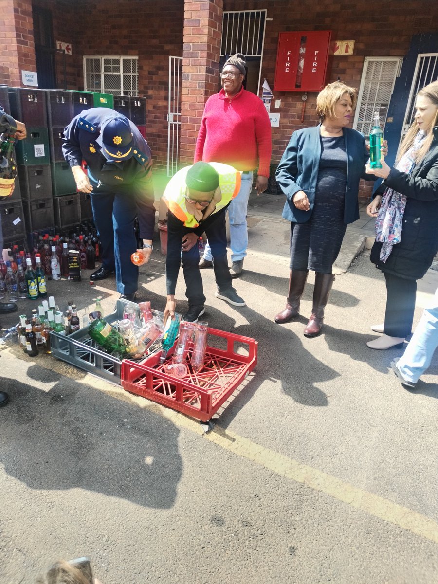 EFFWESTRAND_'s tweet photo. MMC Public Safety in the Westrand District Municipality,Cllr Tumi Molusi took part in the Disposal of Confiscated Liquor ...Fake and Expired liquor cost SA Tax Payers 11.3 bn in lost Tax Revenue Annualy . https://t.co/ncdwSzSRfo